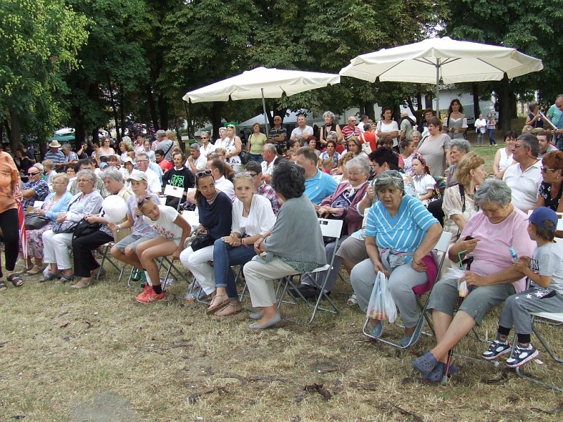 DSCF9998 (Medium).JPG